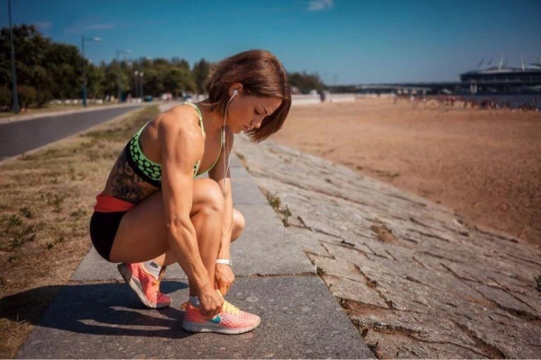 如何做好跑步后拉伸，让肌肉舒展？