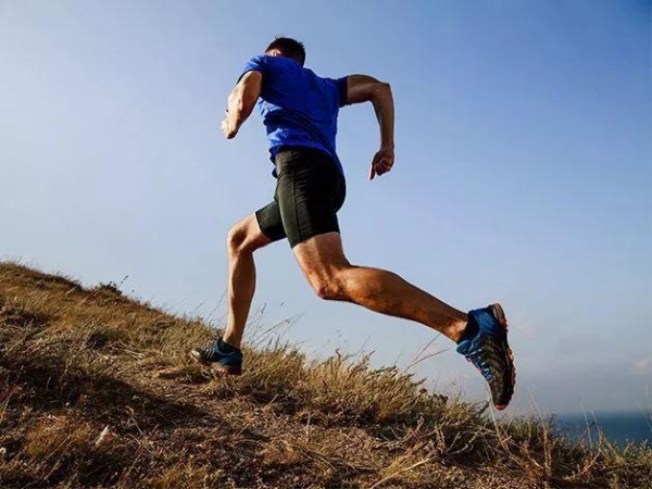 为什么跑步或暴走后会出现膝盖疼？如何缓解修复？ 