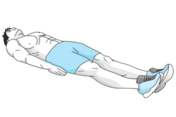 仰卧举腿锻炼腹肌的正确姿势与步骤